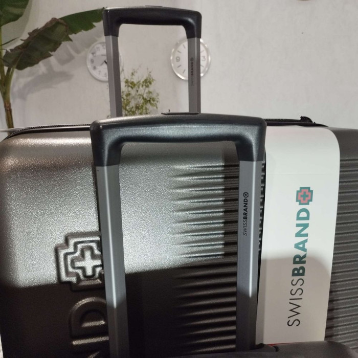 Чемодан Swissbrand Enstone (S) Grey (SWB_LHENS801S)  