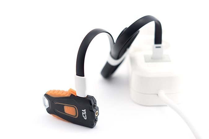 Фонарь-наключник Яркий Луч YLP SCORPION X3, Nichia 5  