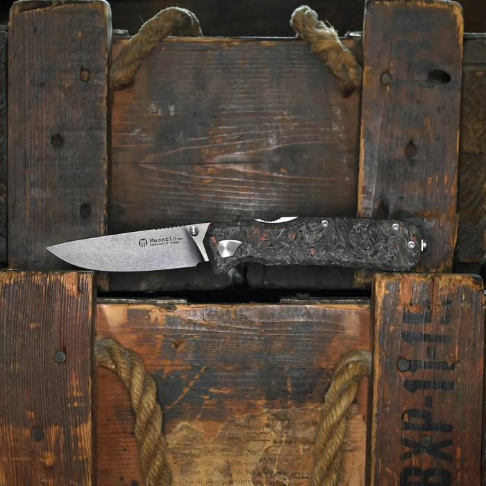 Нож Maserin Pulse, Magnacut, fat carbon черно-оранжевый  