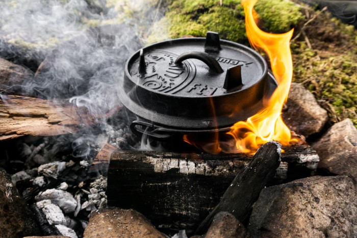 Казан-жаровня чугунная Petromax Dutch Oven ft3 на ножках 1,6 л  