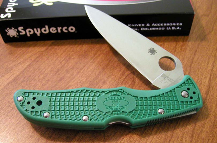 Нож Spyderco Endura 4 Flat Ground зеленый C10FPGR  