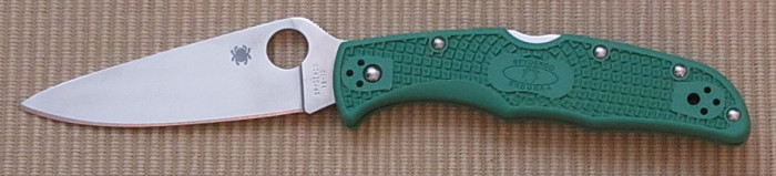 Нож Spyderco Endura 4 Flat Ground зеленый C10FPGR  