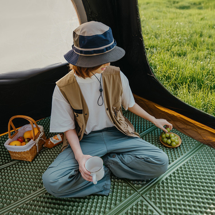 Коврик складной IXPE Naturehike CNK2450WS044, алюминиевая пленка, 195x60х1,8 см, оливковый зеленый  