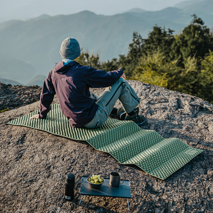 Коврик складной IXPE Naturehike CNK2450WS044, алюминиевая пленка, 195x60х1,8 см, оливковый зеленый  