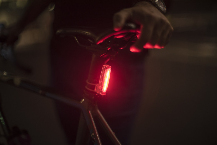 Мигалка задняя Knog Plus Rear 20 Lumens Translucent  