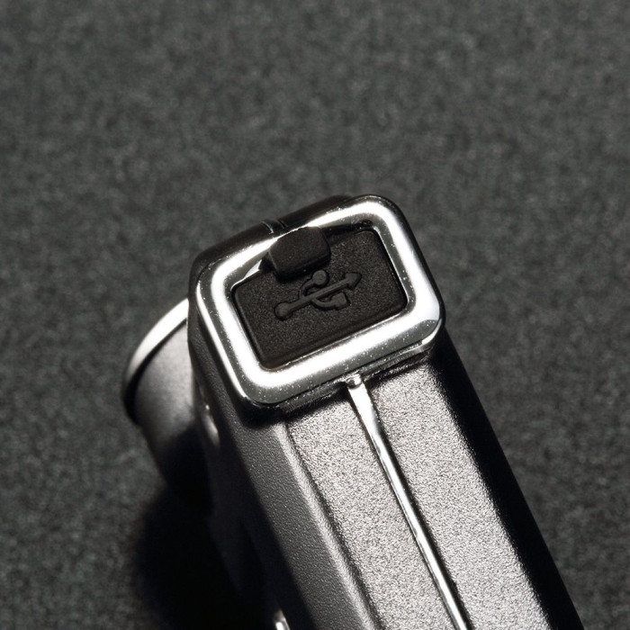 Фонарь-брелок Nitecore Tini, серебристый, 380 люмен  