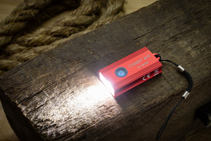 Карманный фонарь Cyansky M1R  