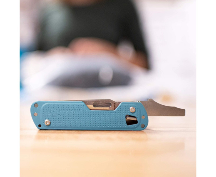Мультиинструмент   Leatherman Free T4 Arctic  