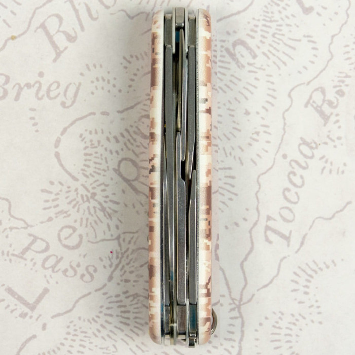 Складной нож Victorinox CLIMBER ARMY Пиксель песочный 1.3703.7.W3944p  
