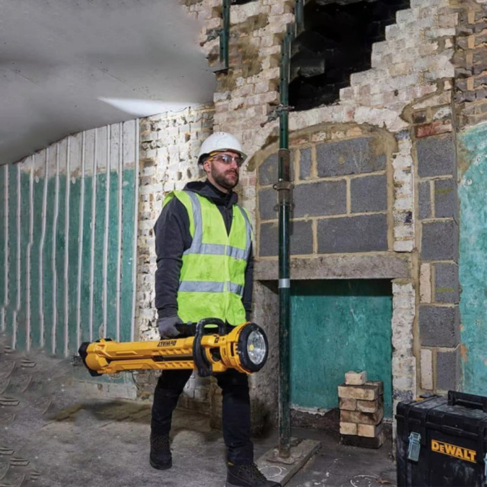 Фонарь DeWALT DCL079  