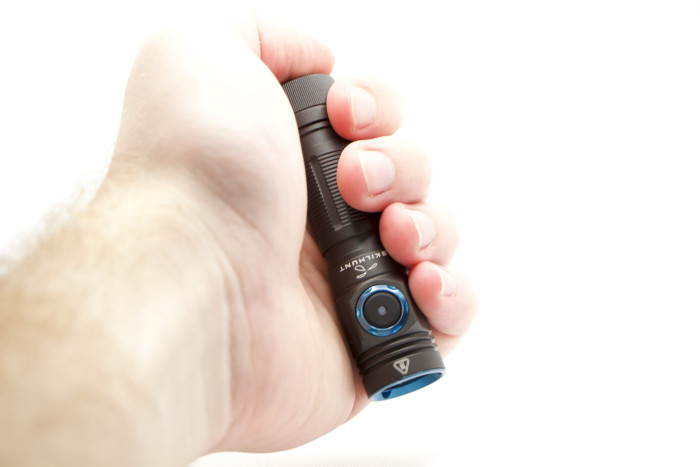 Фонарь Skilhunt M150 V3 CW XP-L (with 14500 battery)  