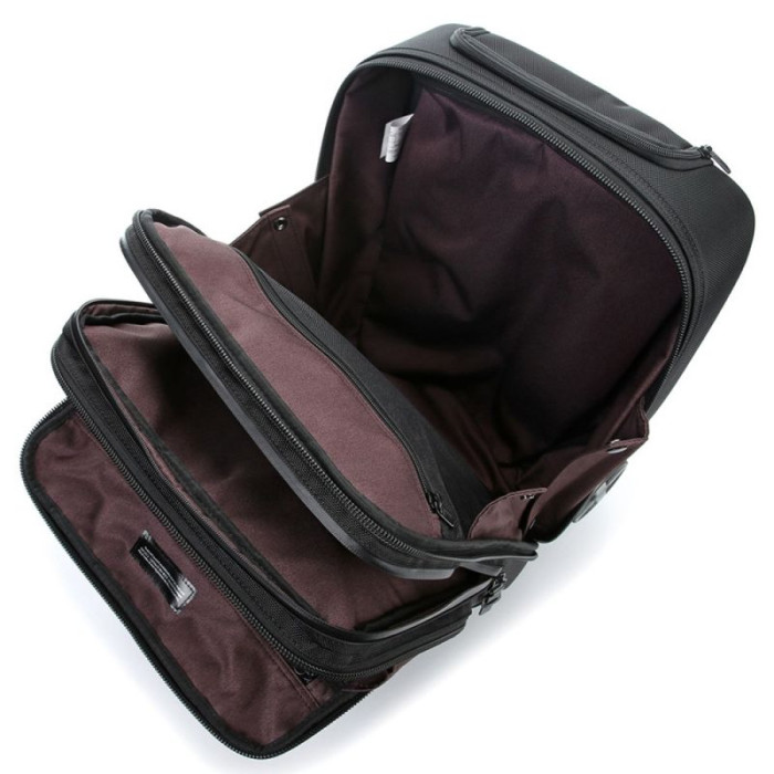 Чемодан Victorinox Lexicon Professional/Black 25 л (Vt601117)  