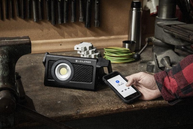 Кемпинговый фонарь LedLenser с BLUETOOTH колонкой IF4R ,2500 лм.  