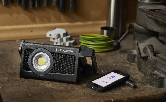 Кемпинговый фонарь LedLenser с BLUETOOTH колонкой IF4R ,2500 лм.  