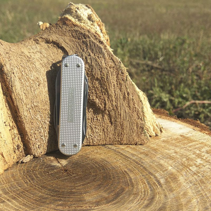 Нож Victorinox Minichamp 0.6381.26  