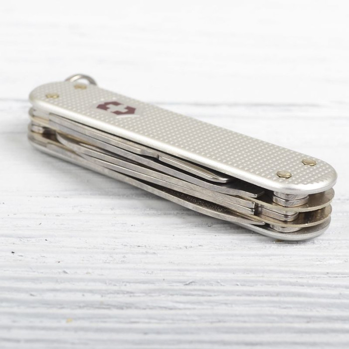 Нож Victorinox Minichamp 0.6381.26  