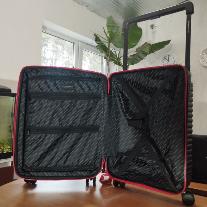 Чемодан Swissbrand Nara (S) Black/Red (SWB_LHNAA010S)  