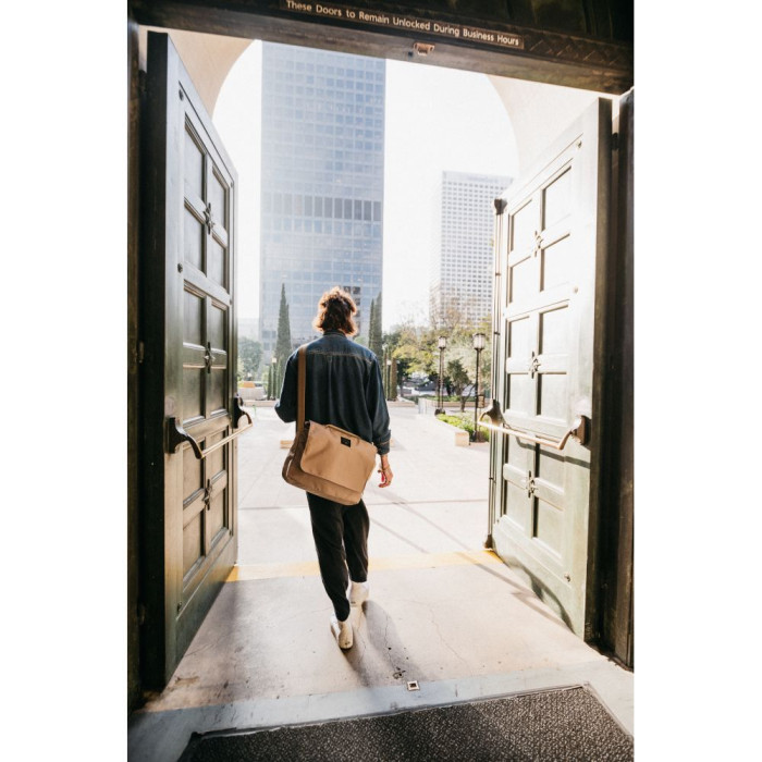 Сумка Osprey Aoede Messenger 7 tan concrete - O/S - бежевый  