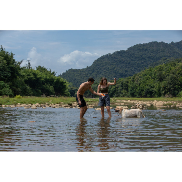 Душ портативный с насосом на аккумуляторе Flextail Max Shower, белый  