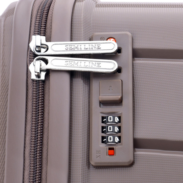 Чемодан Semi Line 24" (M) Brown (T5768-2)
