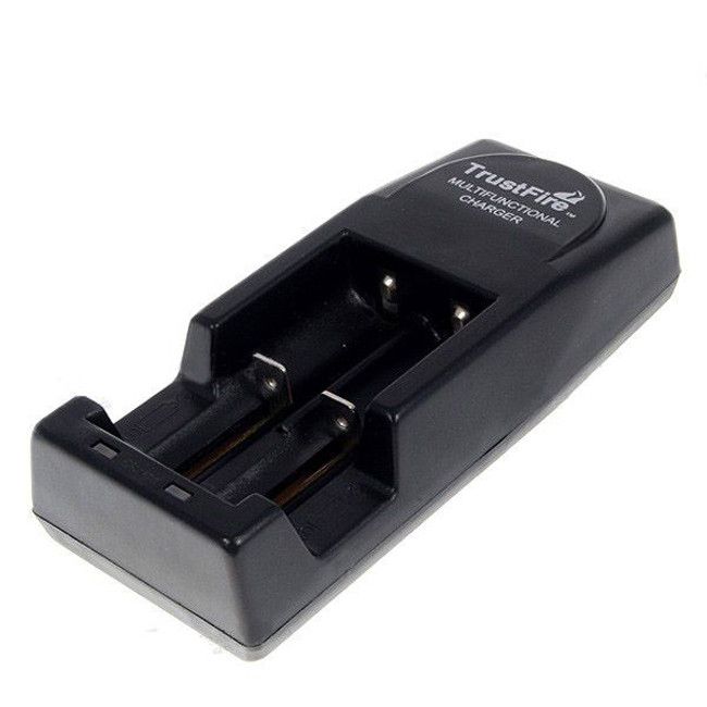 Зарядное устройство TrustFire TR-001  