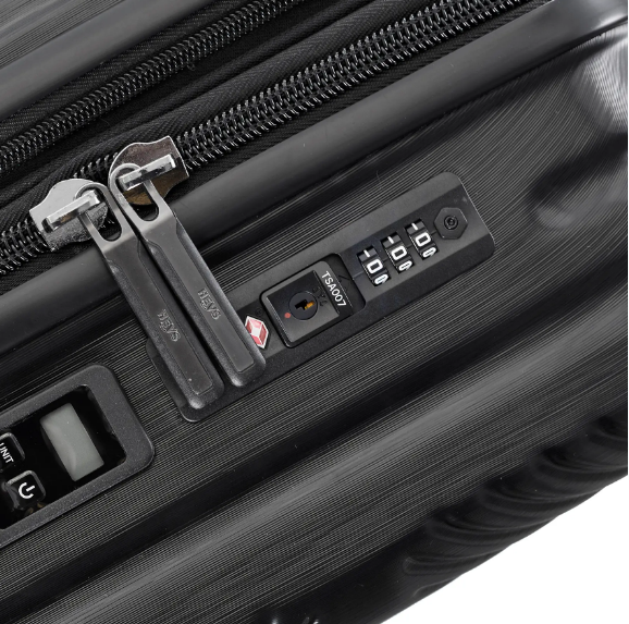 Чемодан Heys Charge-A-Weigh ll (M) Black (10131-0001-26)  