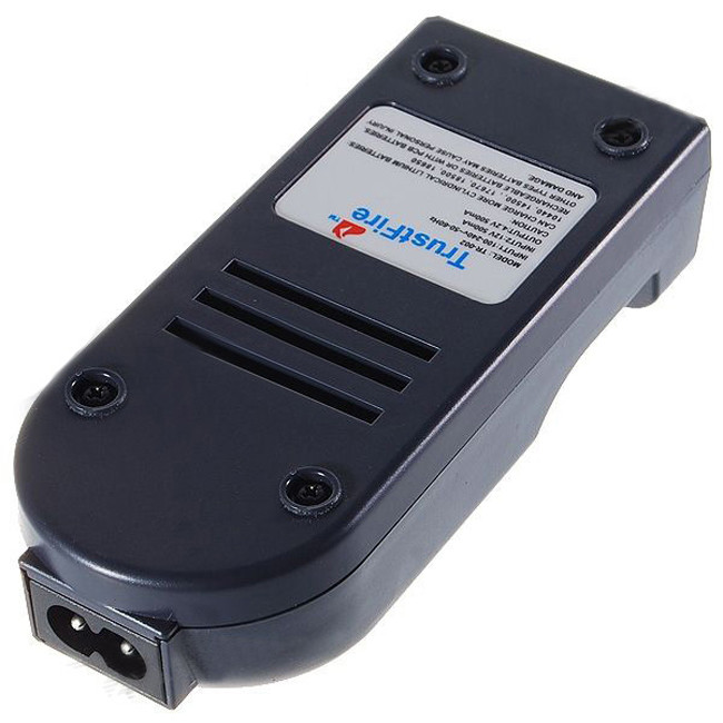 Зарядное устройство TrustFire TR-002  