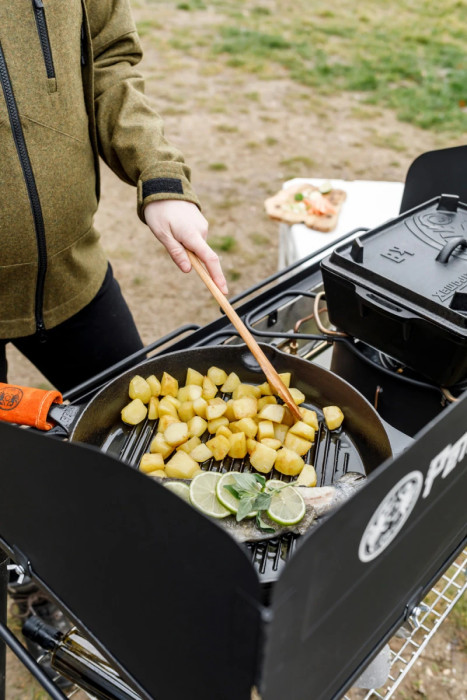 Сковорода-гриль чугунная Petromax Grill Fire Skillet с длинной ручкой 30 см  