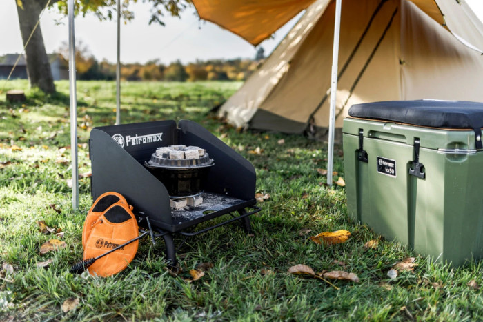 Стол для жаровни Petromax Dutch Oven Table 45x45 см  