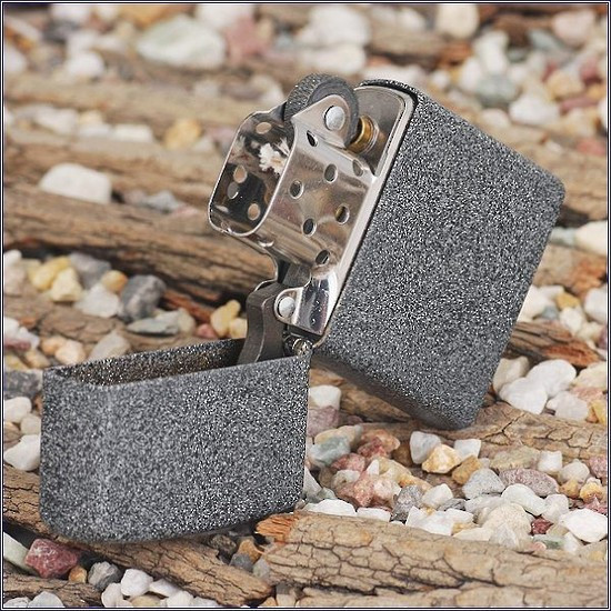 Зажигалка Zippo Iron Stone 211  