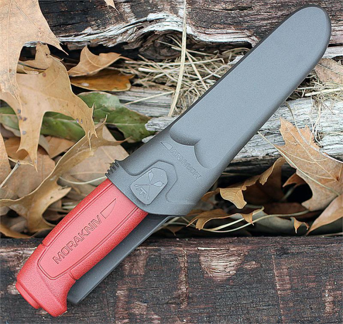 Нож Morakniv Basic, углеродистая сталь, 12147  