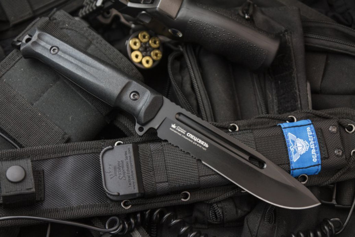 Нож Kizlyar Supreme Feldjager черный, сталь AUS8, черные ножны  