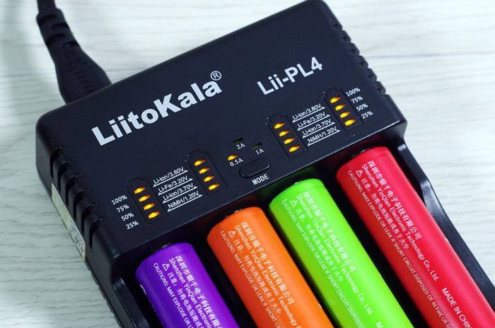 Зарядное устройство Liitokala Lii-PL4, 4 канала, Ni-Mh/Li-ion/LiFePO4, 220V/12V  
