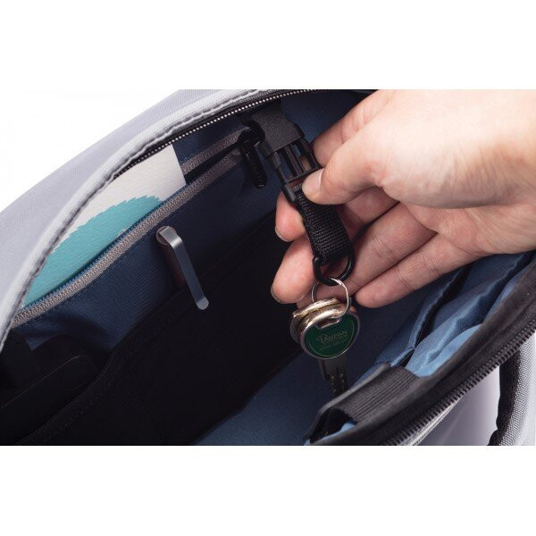 Рюкзак антивор XD Design Bobby Sling Grey (P705.782)  