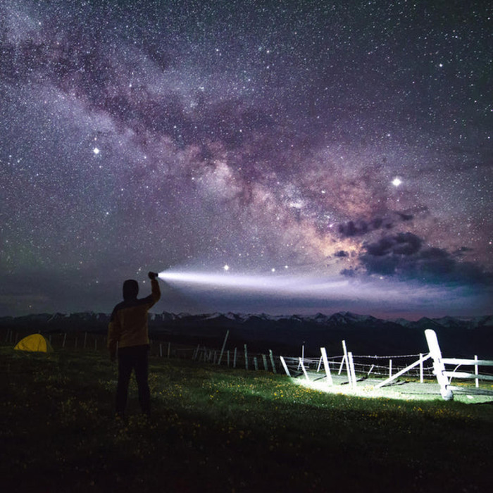 Светодиодный фонарь 6в1 с магнитом, с функцией powerbank, 1000 лм  