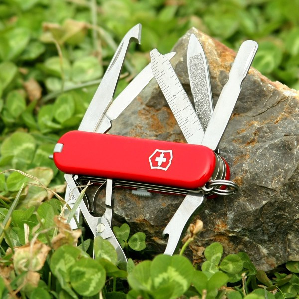 Нож Victorinox Mini-CHAMP 0.6385  