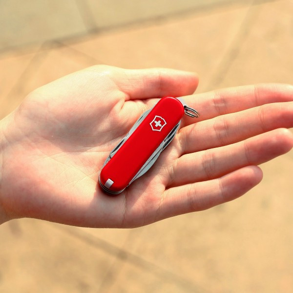 Нож Victorinox Mini-CHAMP 0.6385  