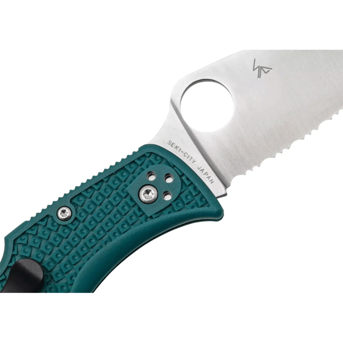 Нож Spyderco Leafjumper, serrated blue (C262SBLK390)  