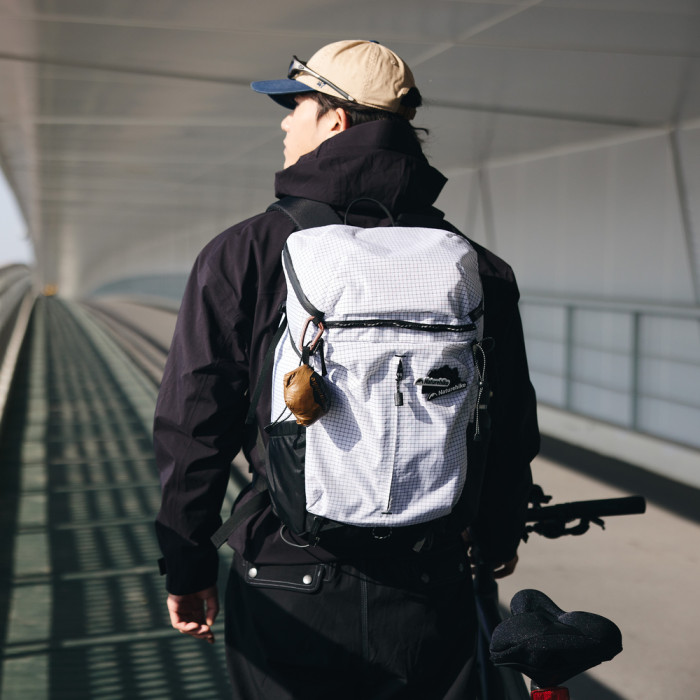 Рюкзак туристический Naturehike Helium CNK2300BB017, 25 л, коричневый  