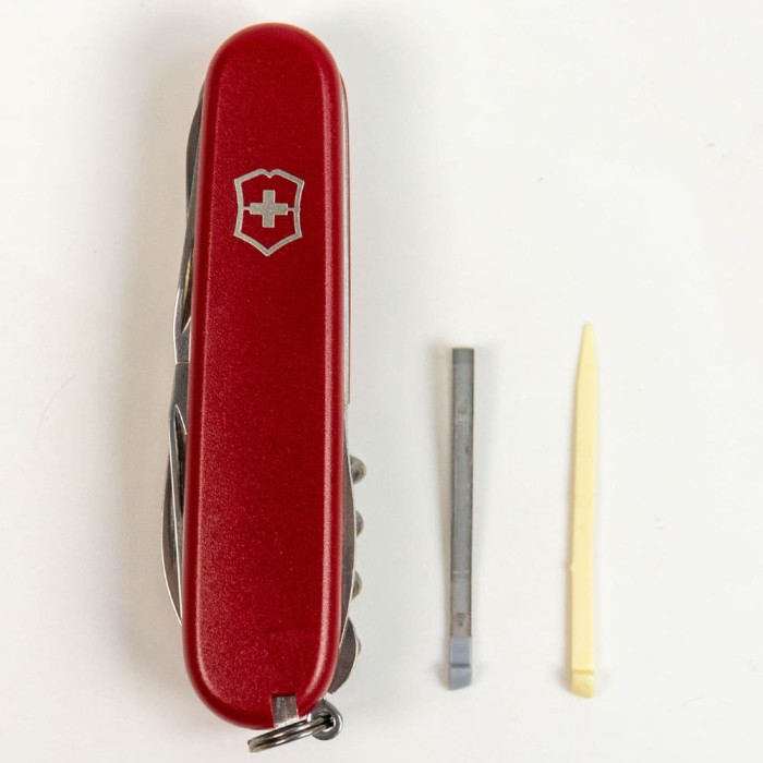 Складной нож Victorinox HUNTSMAN MAT красный матовый лак  