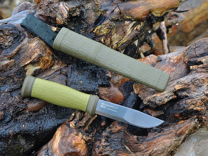 Набор Morakniv Outdoor Kit MG, нож Morakniv 2000 + топор (зеленый)  