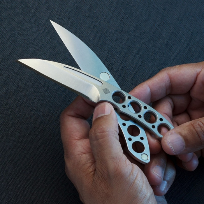 Набор двух ножей Ocaso Duo Desk Knife Wharncliffe с подставкой из древесины ореха  