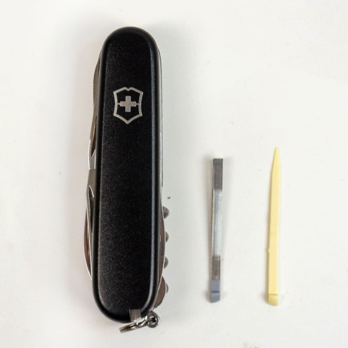 Складной нож Victorinox HUNTSMAN MAT черный матовый лак  