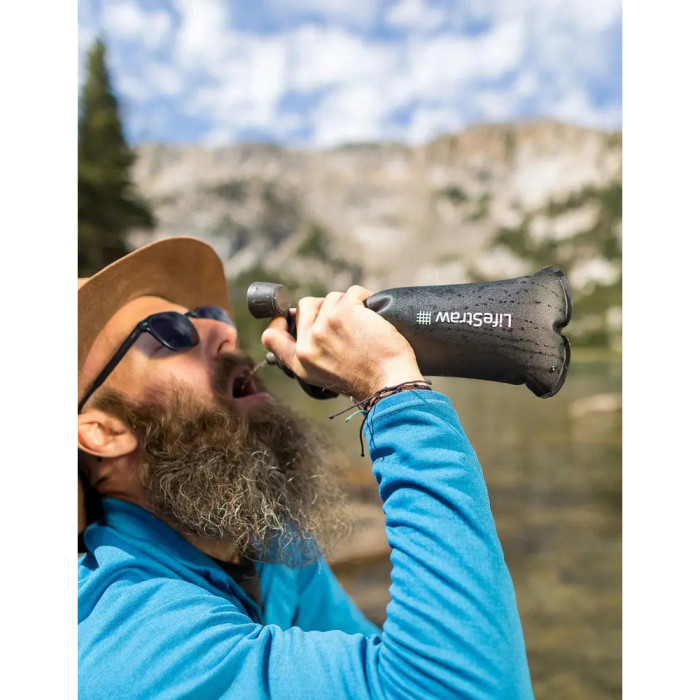 Бутылка-фильтр для воды LifeStraw Peak Squeeze, 650 мл, Mountain Blue (LSW LSPSFMLMBWW)  