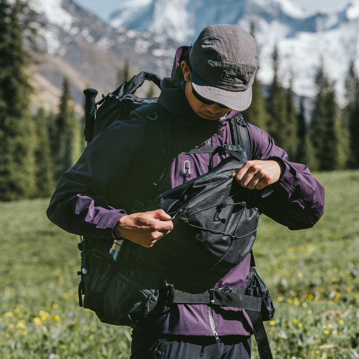 Рюкзак туристический Naturehike Helium CNK2450XB014, 70 л, черный, M  