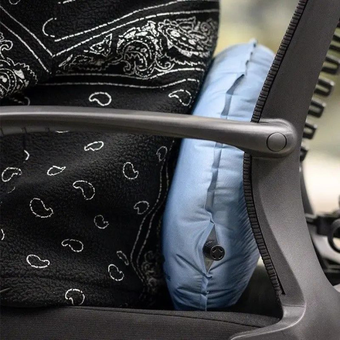 Подушка самонадувная анатомическая Naturehike NH20ZT006, бежевая  