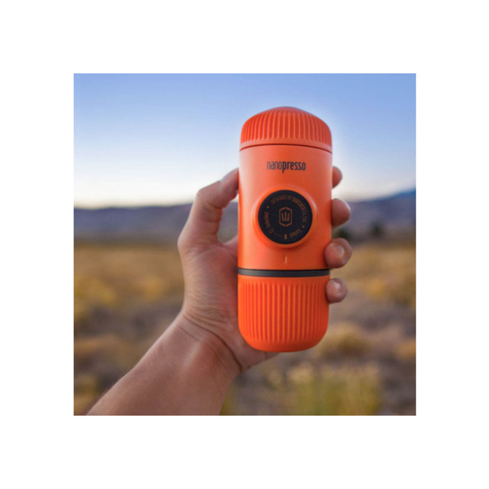 Портативная эспрессо-кофеварка Wacaco Nanopresso оранжевая, механическая, для молотого кофе  