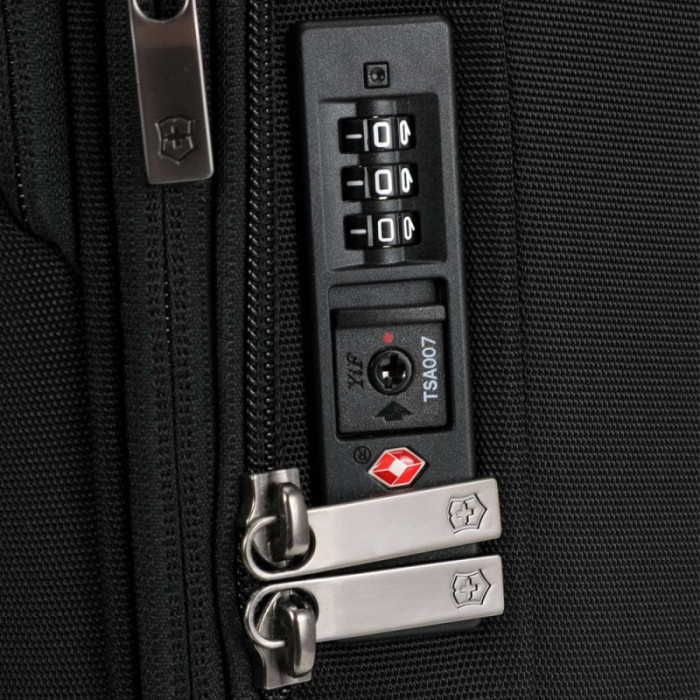 Чемодан на 4 колесах Victorinox Connex Ss/Black M Expandable 69/78 л (Vt605653)  