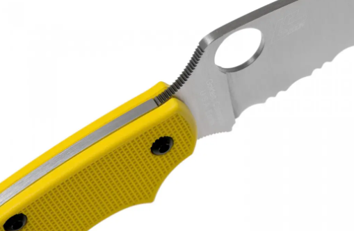 Нож Spyderco Salt UK Penknife, LC200N, полусеррейтор - желтый  