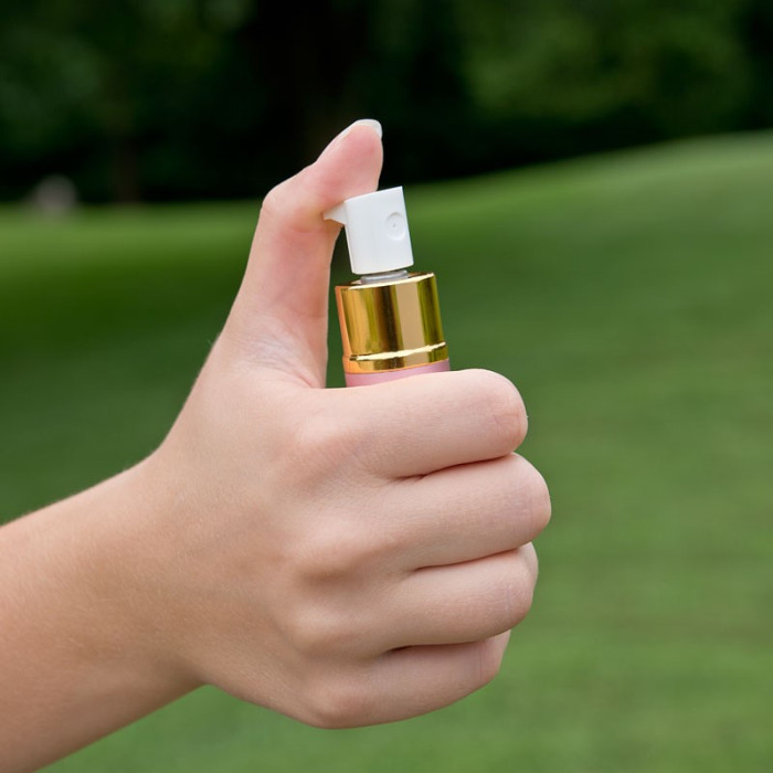 Перцовый баллончик Sabre Red в форме помады  